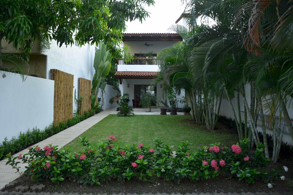 Casa Luz De Luna Zihuatanejo Exterior photo